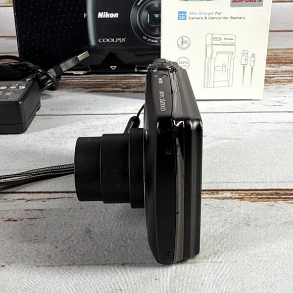 Nikon Coolpix S4200 16MP Touch Screen Digital Camera Bundle Black Tested - Picture 3 of 9